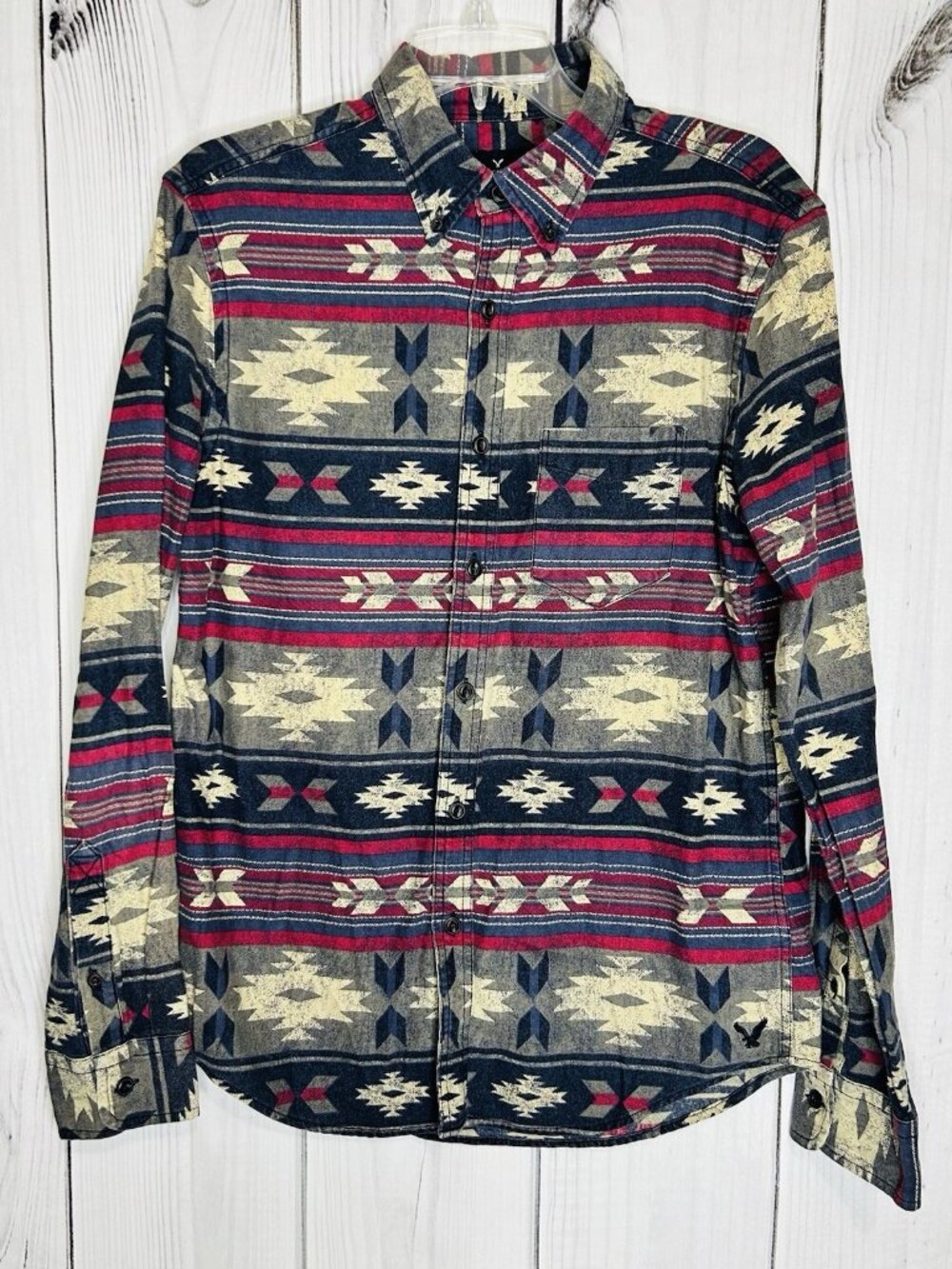 American Eagle Button Down Shirt Men’s Size M Classic Fit Aztec Southwestern